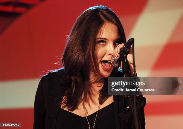 Anna Nalick during 2006 Park City - 2006 Ray-Ban Visionary Awards Hosted by The Creative Coalition and Hollywood Life at Stein Ericson Lounge in Park...