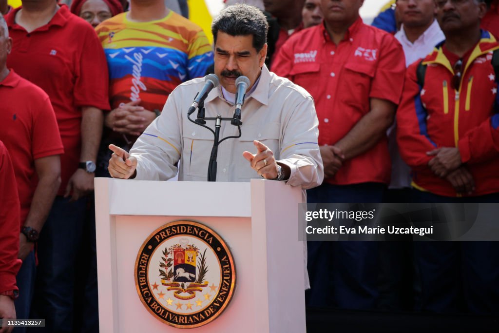 Rallies Pro and Against Operacion Libertad in Caracas