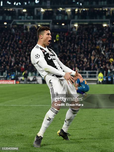 Cristiano Ronaldo of Juventus celebrates the victory at the end of the UEFA Champions League Round of 16 Second Leg match between Juventus and Club...