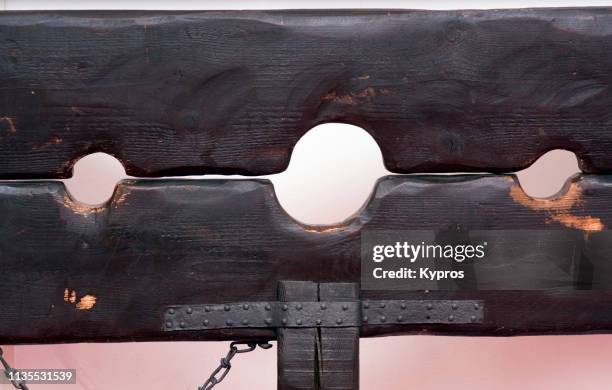 europe, czech republic, prague: view of pillory - stocks - used to repress and considered mild punishment exposing culprit to scorn - medieval torture stock pictures, royalty-free photos & images