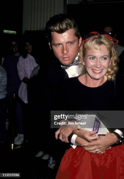 Maxwell Caulfield and Juliet Mills