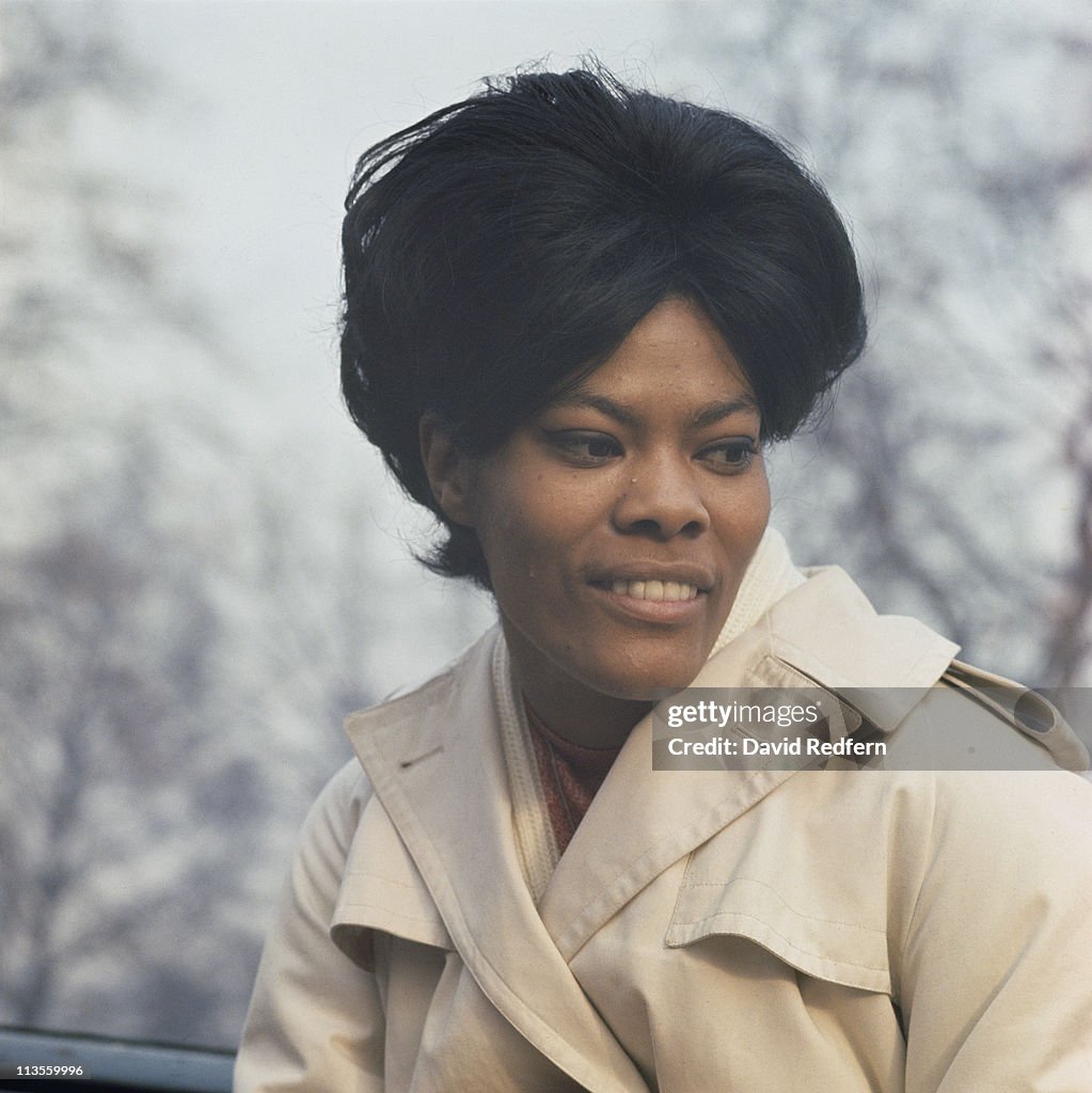 Dionne Warwick In London's Hyde Park