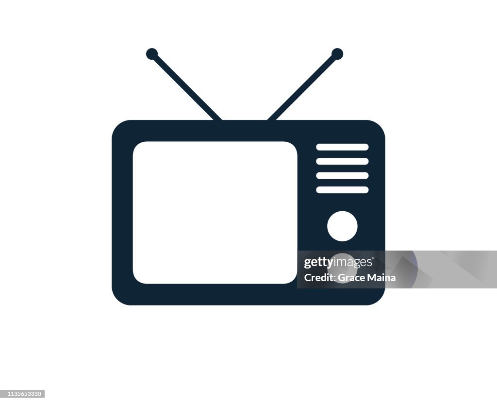 Ancien téléviseur analogique avec antennes