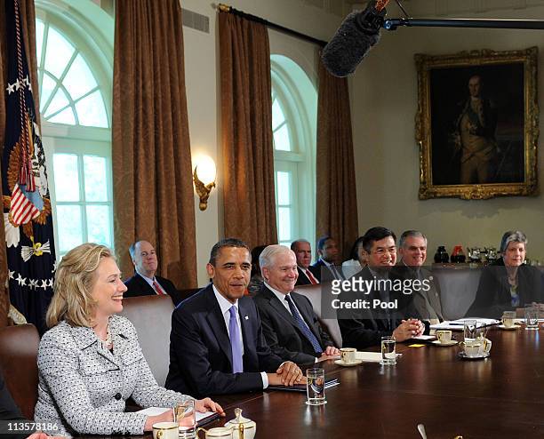 President Barack Obama holds a Cabinet meeting with, from left, Secretary of State Hillary Clinton, Secretary of Defense Robert Gates, Secretary of...