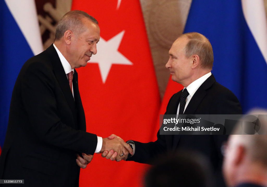 Russian President Vladimir Putin reveives Turkish President Recep Tayyip Erdogan at the Kremlin