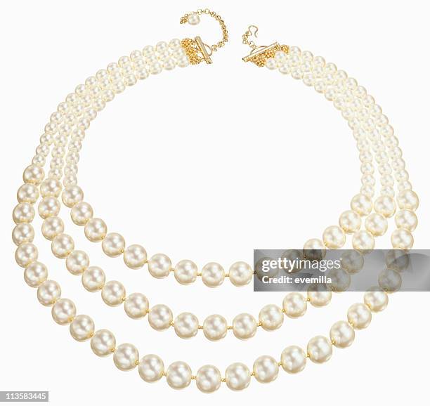 string of pearls cut out on white - halsketting stockfoto's en -beelden
