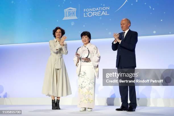 Director-General of the UNESCO, Audrey Azoulay, Laureate for Asia-Pacific, Professor Maki Kawai from Japan and Chairman & Chief Executive Officer of...