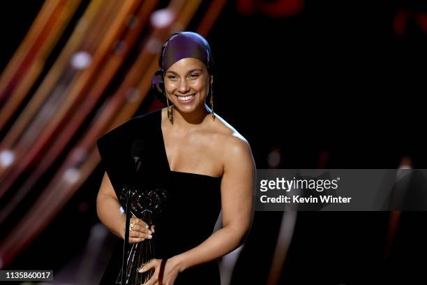 Alicia Keys accepts the iHeartRadio Innovator Award on stage at the 2019 iHeartRadio Music Awards which broadcast live on FOX at the Microsoft...