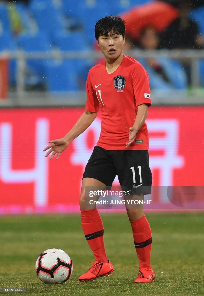 FBL-WOMEN-FRIENDLY-KOR-ISL