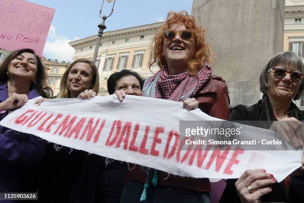 Singer Fiorella Mannoia with Women from various associations and the Non Una di Meno movement protests in front of the parliament against the decree...