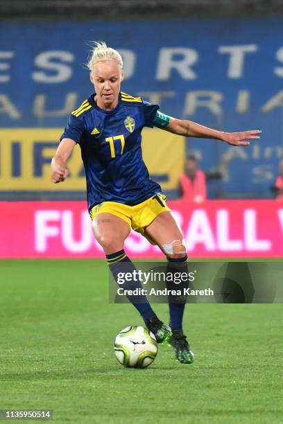 Caroline Seger of Sweden controls the ball during the Women's international friendly between Austria and Sweden at BSFZ-Arena on April 9, 2019 in...