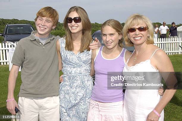 Pierce Bush, Lauren Bush, Ashley Bush and Sharon Bush