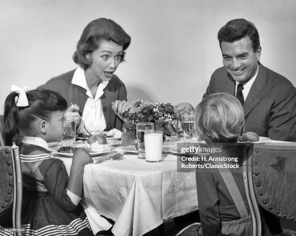 1960s FAMILY OF FOUR...