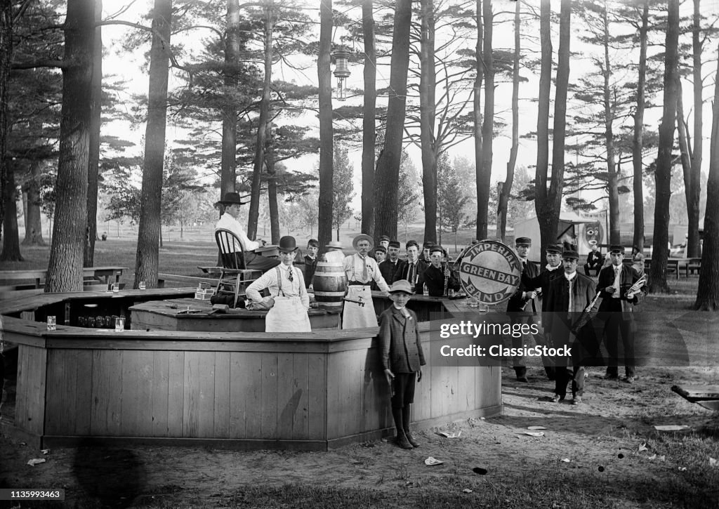 1890s TWO BARTENDERS...