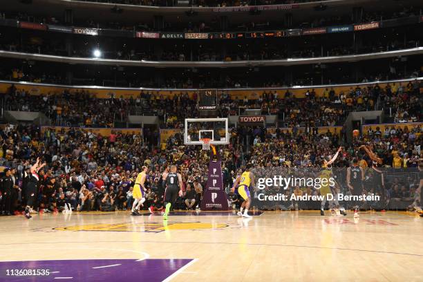 Maurice Harkless of the Portland Trail Blazers shoots the game-winning three point basket against the Los Angeles Lakers on April 9, 2019 at STAPLES...