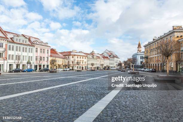 town hall square in vilnius - vilnius street stock pictures, royalty-free photos & images