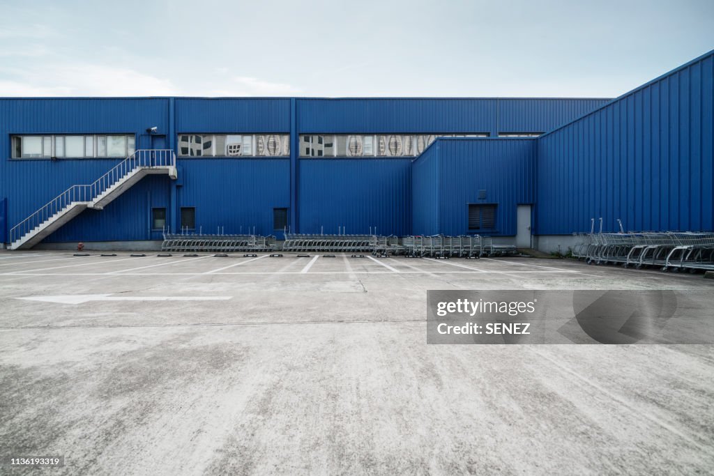 Empty Parking Lot, Outdoor warehouse