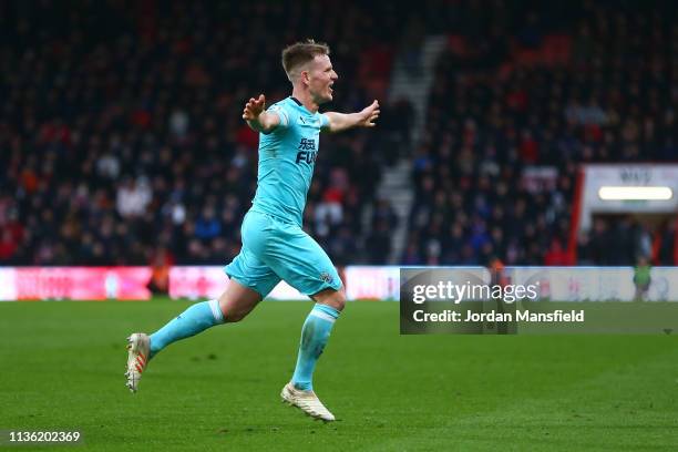 3 687点のサッカー選手 マット リッチーのストックフォト Getty Images 3 687点のサッカー選手 マット リッチーのストックフォト Getty Images