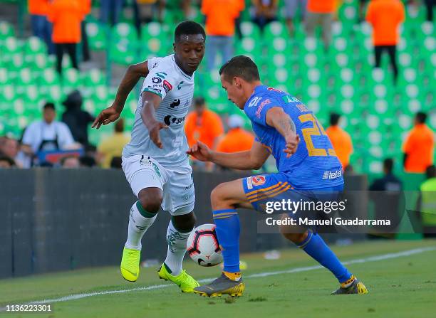 Marlos Moreno of Santos fights for the ball during a semifinal second leg match between Santos Laguna and Tigres UANL as part of the CONCACAF...