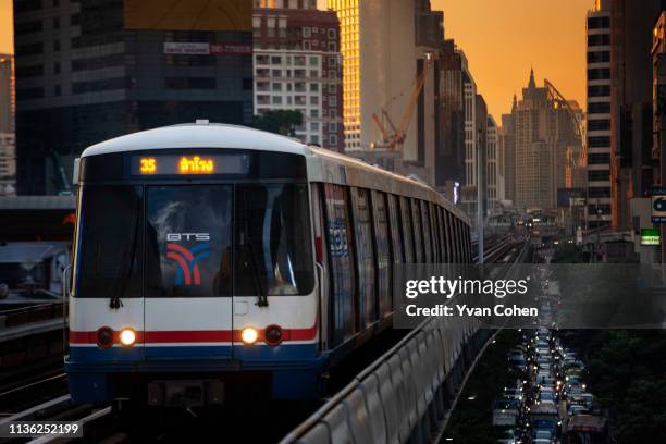 Skytrain pulls into Prom Phong station in the sukhumvit area of central Bangkok. The skytrain is also known as the BTS in Bangkok.