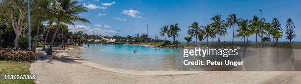 airlie beach public swimming lagoon,airlie beach,queensland,australia - airlie beach stock pictures, royalty-free photos & images