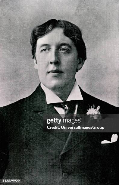 Oscar Fingal O'Flahertie Wills Wilde 1854 to 1900 Irish novelist playwright freemason wit