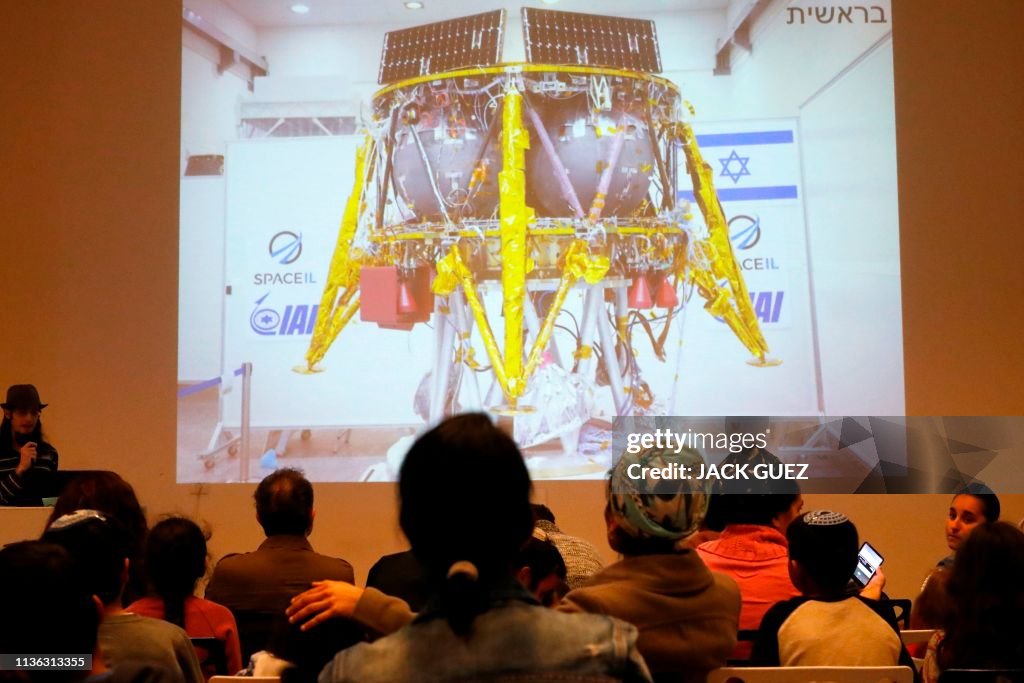 ISRAEL-MOON-SPACE