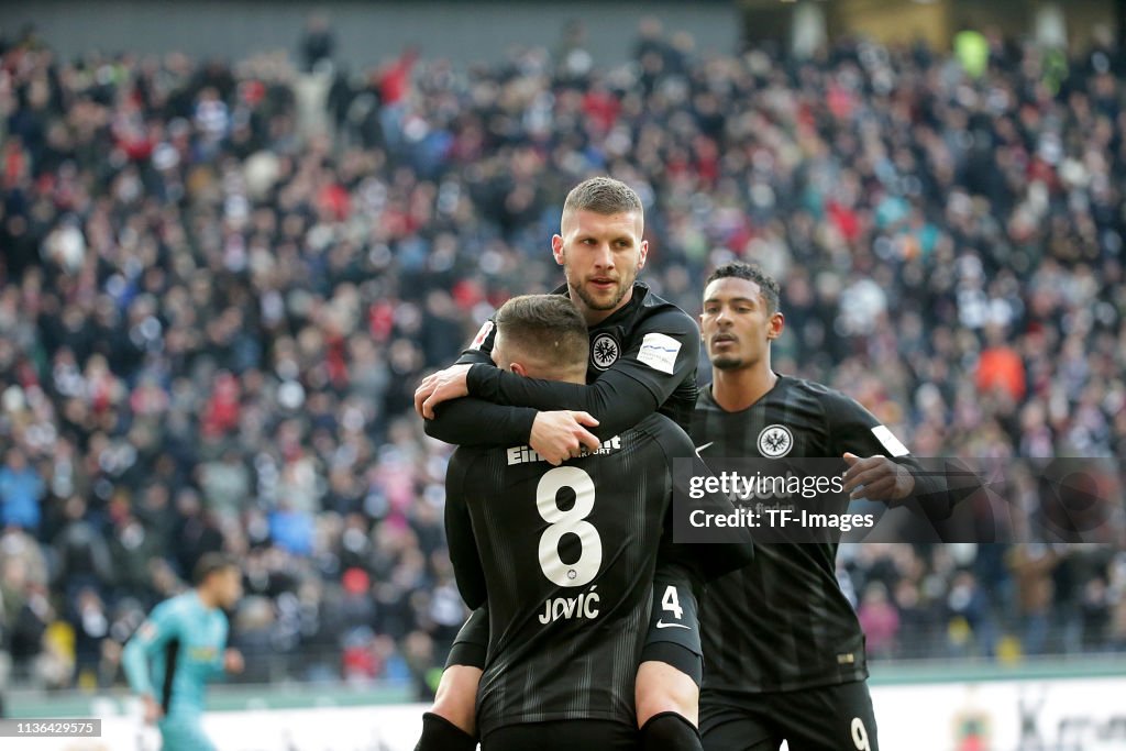 Eintracht Frankfurt v SC Freiburg - Bundesliga