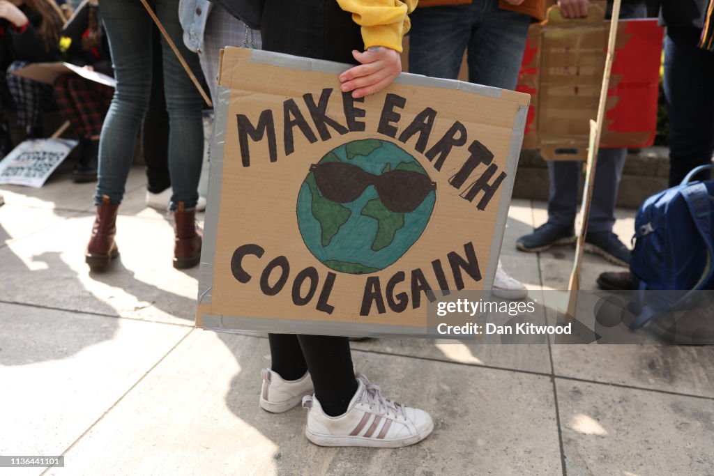 YouthStrike4Climate Takes Place Across The UK