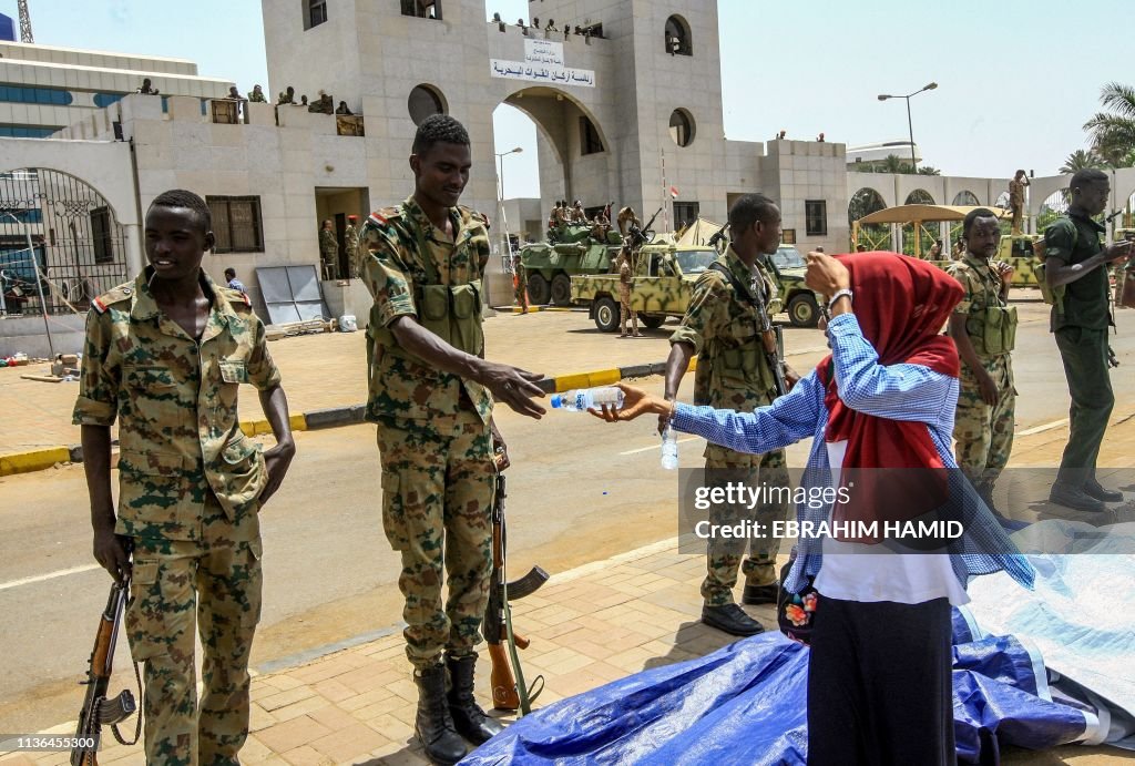 SUDAN-UNREST-POLITICS-DEMO