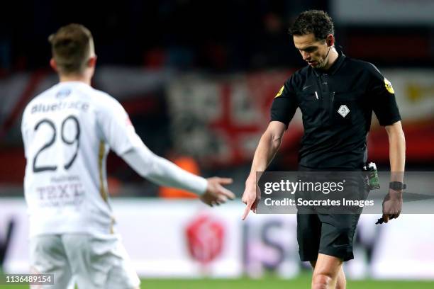 Referee Richard Martens during the Dutch Keuken Kampioen Divisie match between Fc Twente v Telstar at the De Grolsch Veste on April 12, 2019 in...