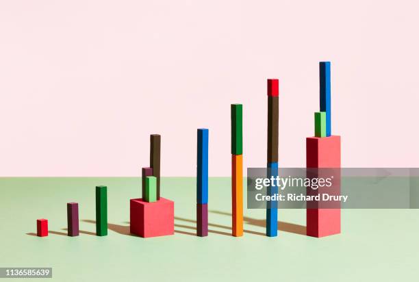 conceptual image of geometric blocks - 3d charts foto e immagini stock