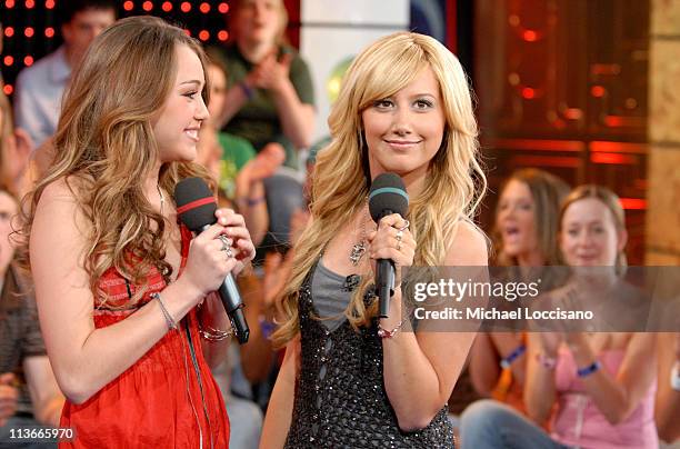 327 Ashley Tisdale Miley Cyrus Photos & High Res Pictures - Getty Images