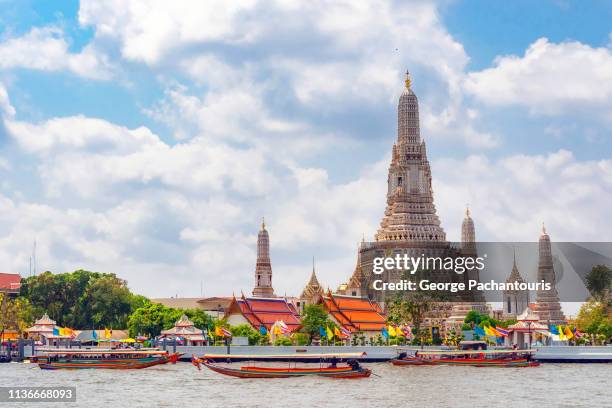 wat arun in bangkok, thailand - bangkok bildbanksfoton och bilder