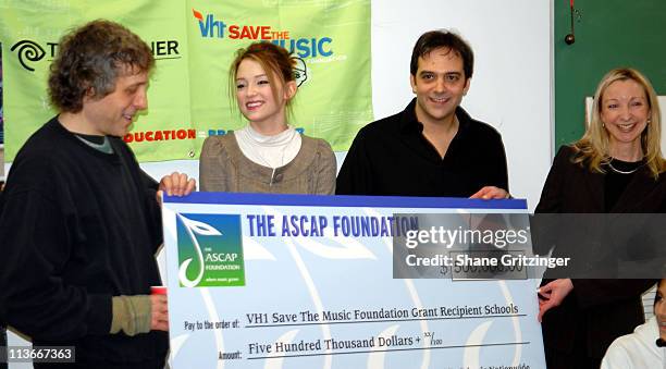 Marc Lawrence, Haley Bennett, Adam Schlesinger and Laurie Schopp