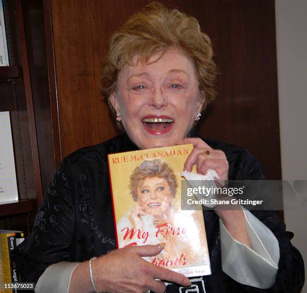 Rue McClanahan during Rue McClanahan Signs Copies of Her Autobiography "My First Five Husbands And the Ones Who Got Away" - April 17, 2007 at Barnes...