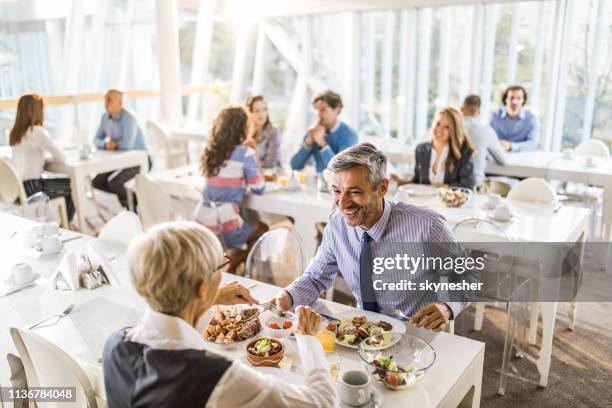 Group Lunch 334 Dinner Meeting Large Group Stock Photos, High-Res Pictures, and ...