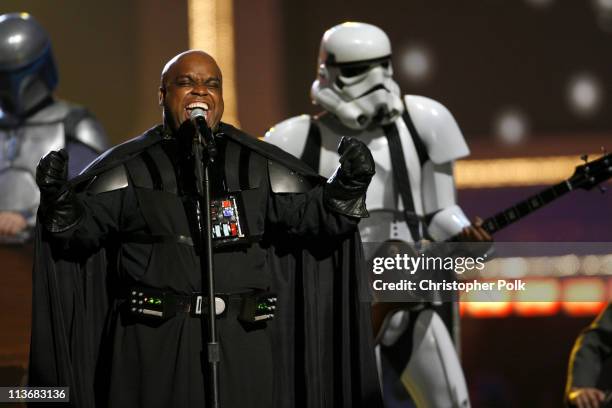 Cee-Lo of Gnarls Barkley performs "Crazy" during 2006 MTV Movie Awards - Show at Sony Studios in Culver City, California, United States.