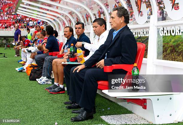 Coach Jose Luis Real of Chivas during a quarter finals match as part of the Clausura Tournament 2011 at Omnilife Stadium on May 04, 2010 in...