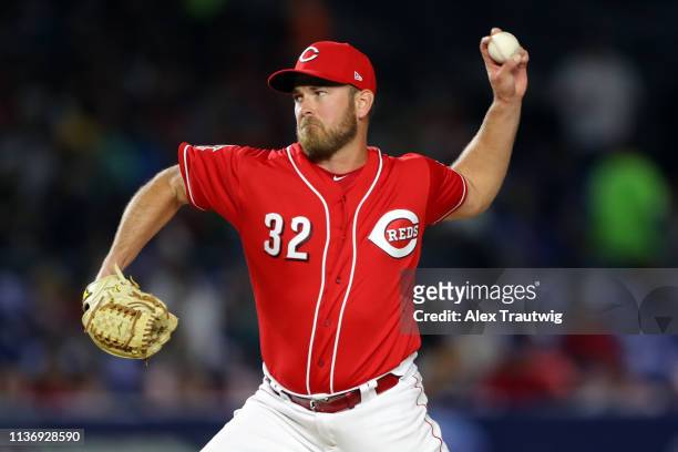 Zach Duke of the Cincinnati Reds pitches during the game between the St. Louis Cardinals and the Cincinnati Reds at Estadio de Beisbol Monterrey on...