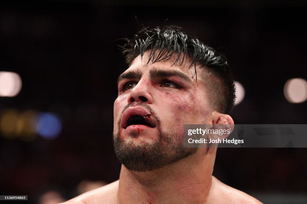 UFC 236: Gastelum v Adesanya