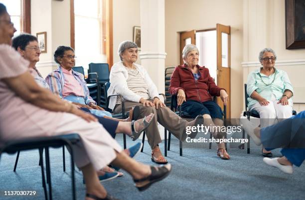 weiter geht ' gehen - zivilist stock-fotos und bilder