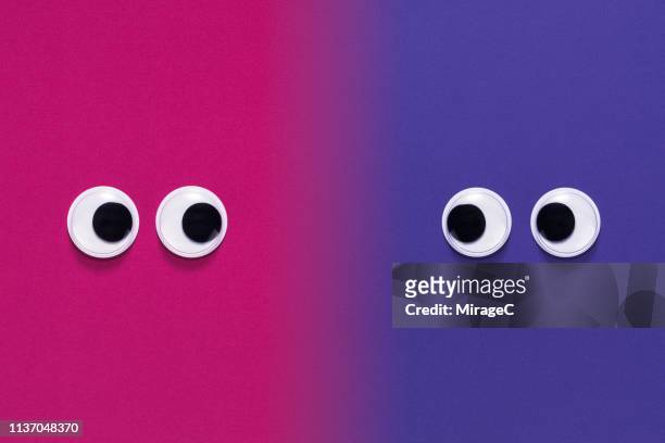 googly eyes face to face - googly eyes 個照片及圖片檔