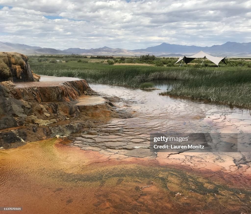 Fly geyser
