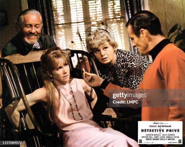 Harper, lobbycard, , from left: Strother Martin, Julie Harris, Shelley Winters, Robert Webber, 1966.