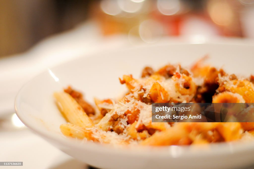 Penne bolognese