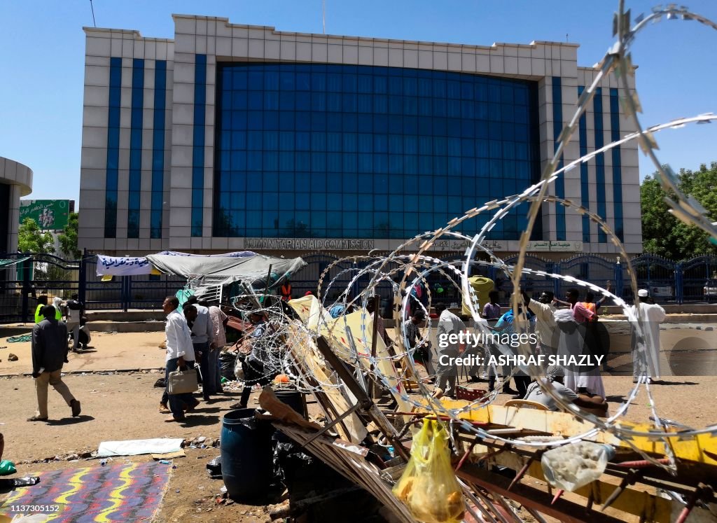 SUDAN-UNREST-POLITICS-DEMO