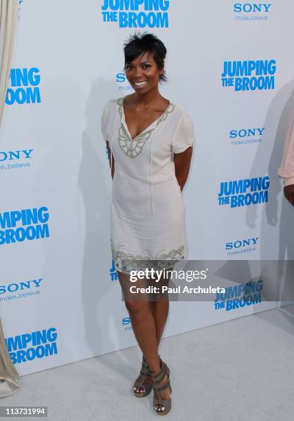 Actress Vanessa Williams arrives at the "Jumping The Broom" Los Angeles premiere at ArcLight Cinemas Cinerama Dome on May 4, 2011 in Hollywood,...