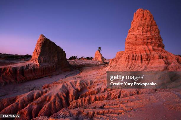 lunette landscape, mungo national park, australia - outback stock pictures, royalty-free photos & images