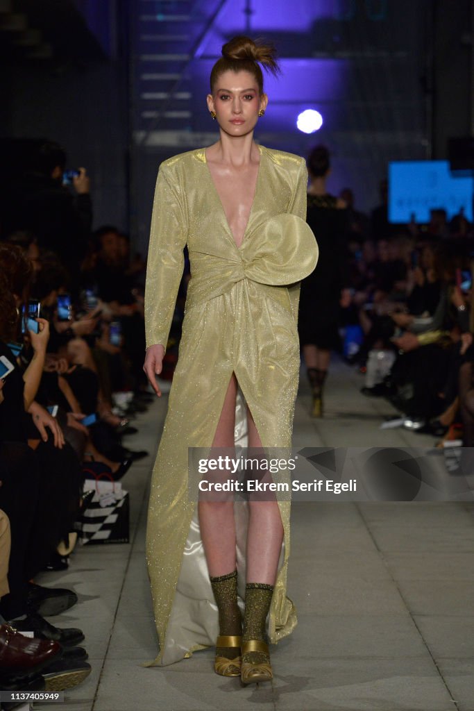 Ezra Tuba - Runway - Mercedes-Benz Fashion Week Istanbul - March 2019